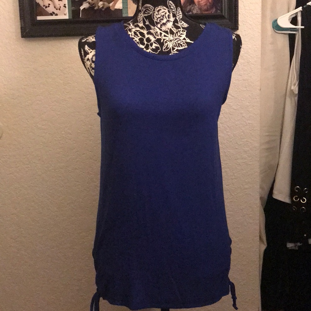 Sleeveless Blouse w/ Ties On Each Side